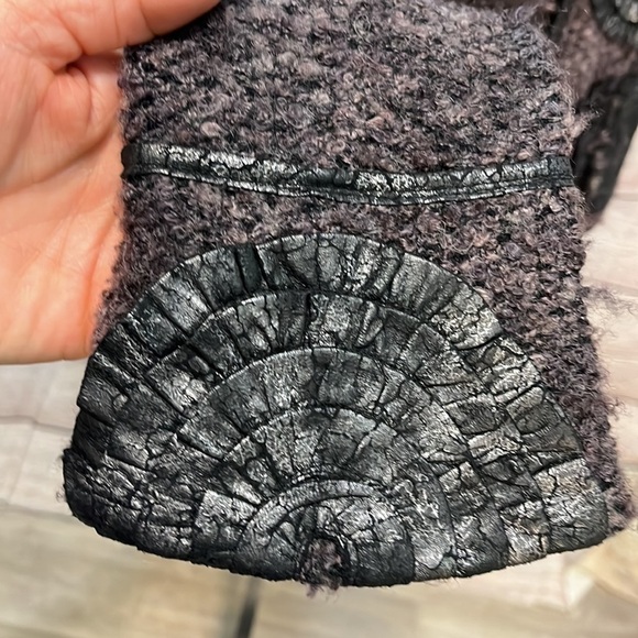 Dolce Cabo Cardigan Sweater Leather Rosettes Trim Size Large - Picture 5 of 14